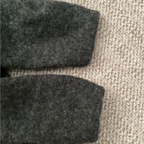 Gap Grey Wool V-Neck Cardigan, Size L - Picture 7 of 8